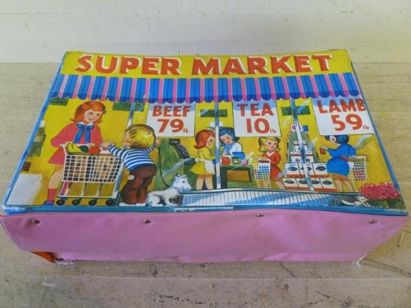 lot 176 image: Vintage supermarket toy set, comes ...