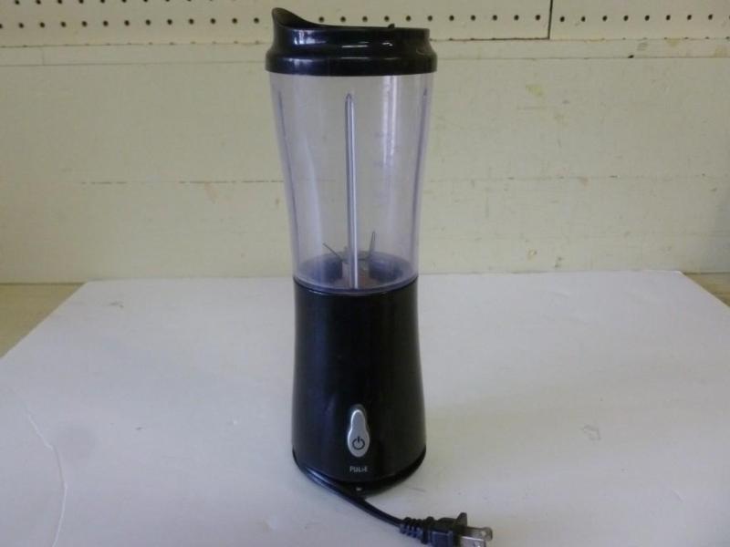 lot 219 image: Electric kitchen blender, tested an...