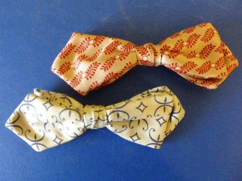 lot 233 image: Lot of two vintage Beau Clip ties....