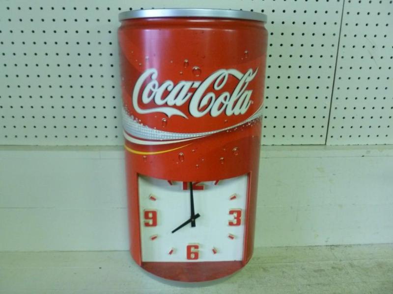 lot 28 image: Collectible Coca-Cola heavy gage pl...