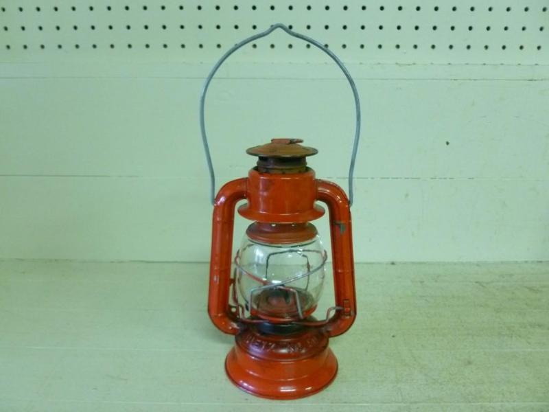 lot 59 image: Dietz No. 50 barn lantern that stan...