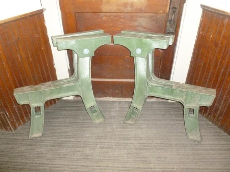 lot 66 image: Set of four heavy duty plastic shop...
