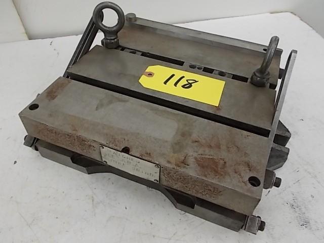 lot 118 image: 12 x 11 12 Sine Plate...