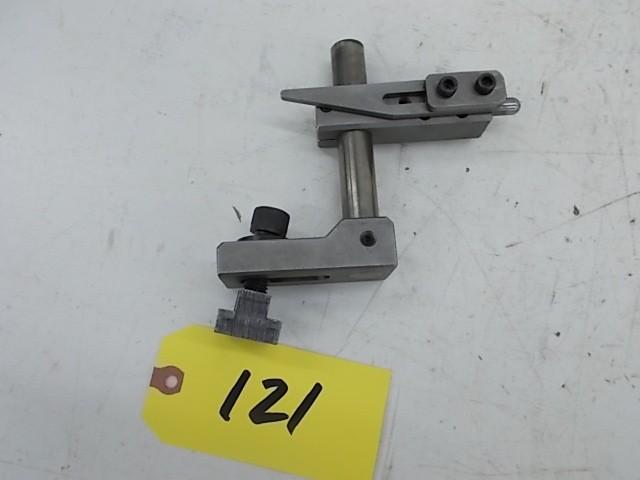lot 121 image: Vise Stop...