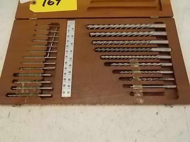 lot 169 image: Taper Pin Reamers 0-45 Degree Inclu...