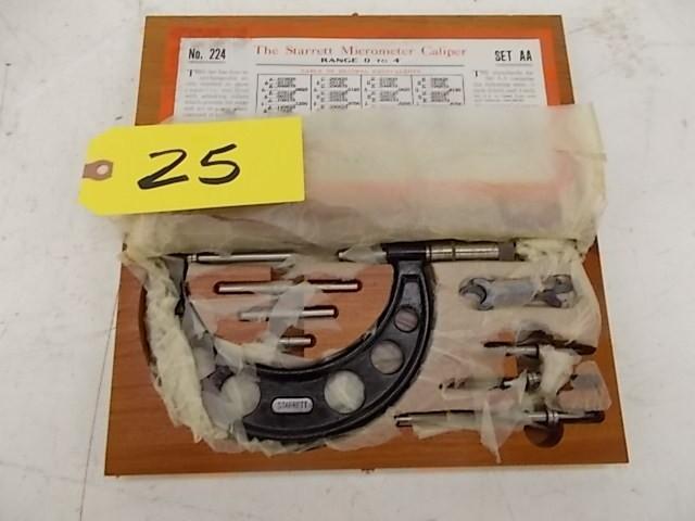 lot 25 image: Starrett 0-4" Micrometer, Appe...