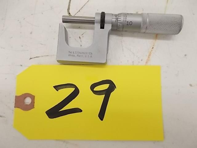 lot 29 image: Starrett #220 Micrometer...