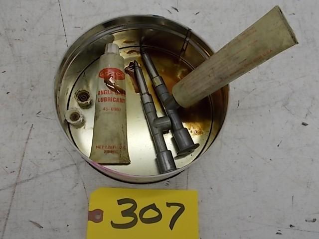 lot 307 image: (2) Gear Oilers...