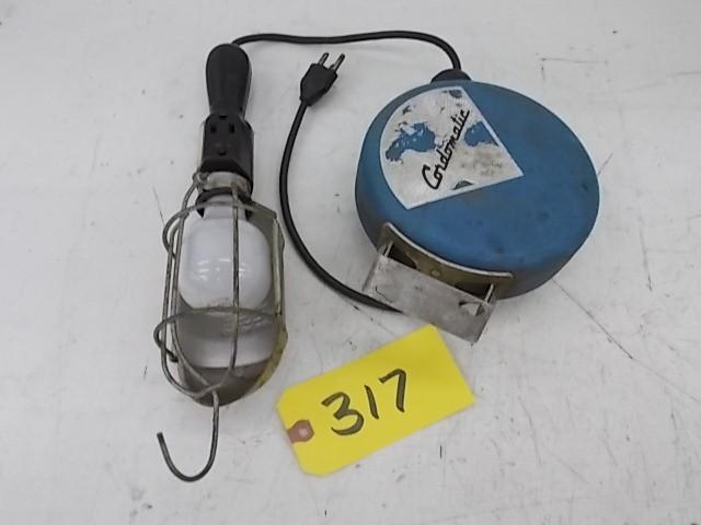 lot 317 image: Cordomatic Trouble Light & Cord...