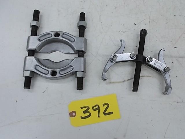 lot 392 image: OTC Bearing Separator & OTC Pul...