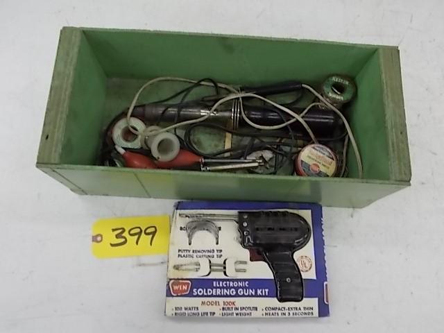 lot 399 image: Wen Soldering Gun & Soldering S...