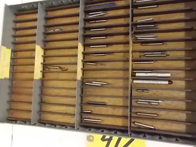 lot 412 image: Asstd End Mills...