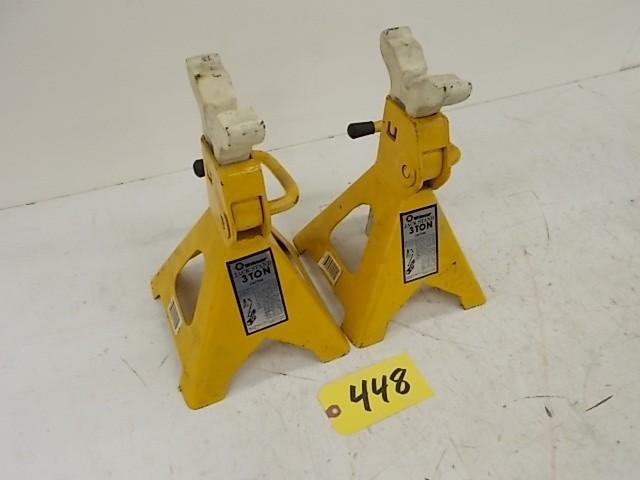 lot 448 image: Pr. Wilmar 3 Ton Jack Stands...