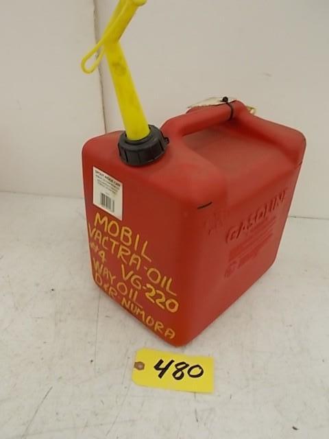 lot 480 image: Mobile Oil in 5 Gallon Can (See Pic...