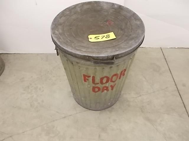 lot 578 image: Can of Floor Dry...