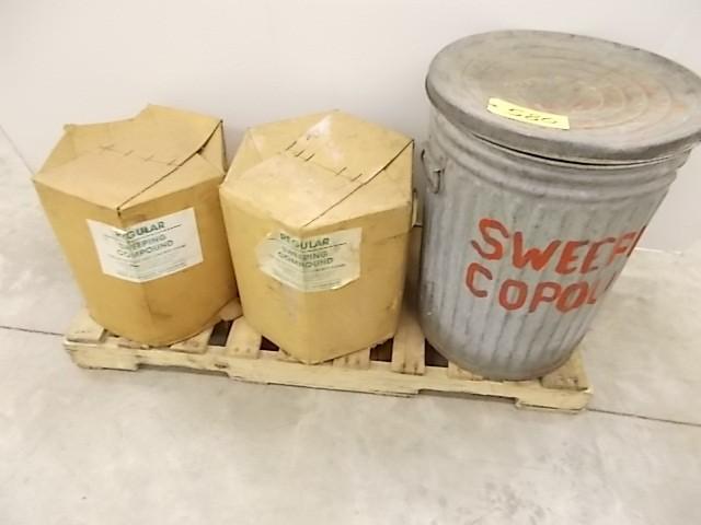 lot 580 image: Sweeping Compound with Can...