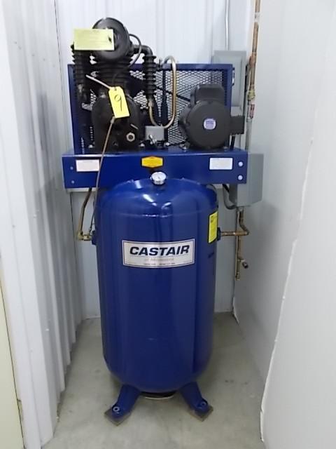 lot 9 image: Castair 5 hp Vertical Tank Air Comp...