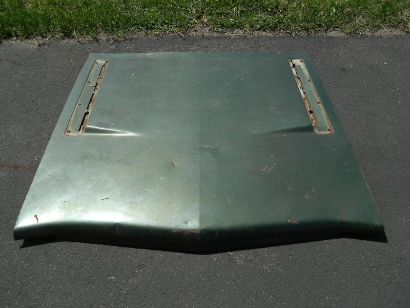 lot 117 image: Hood for &quotPlymouth GTX" P...