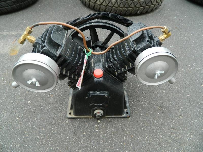 lot 14 image: New 2 cylinder Compressor Engine. P...