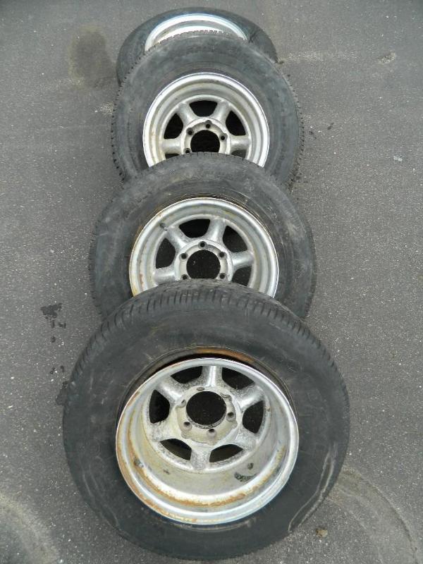 lot 22 image: Set of (4) Chrome and Aluminum 15&q...