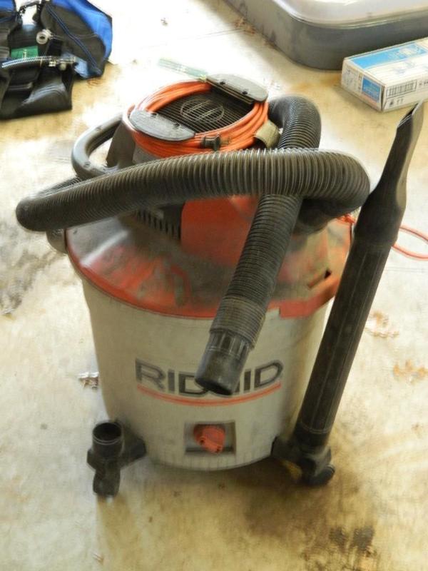 lot 220 image: Rigid WetDry Shop Vac. Please see ...
