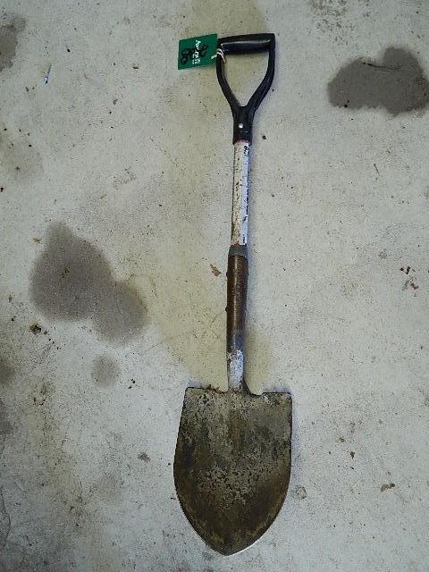 lot 228 image: Shovel....