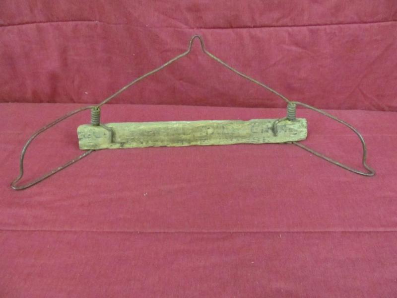 Vintage Sach Holder...