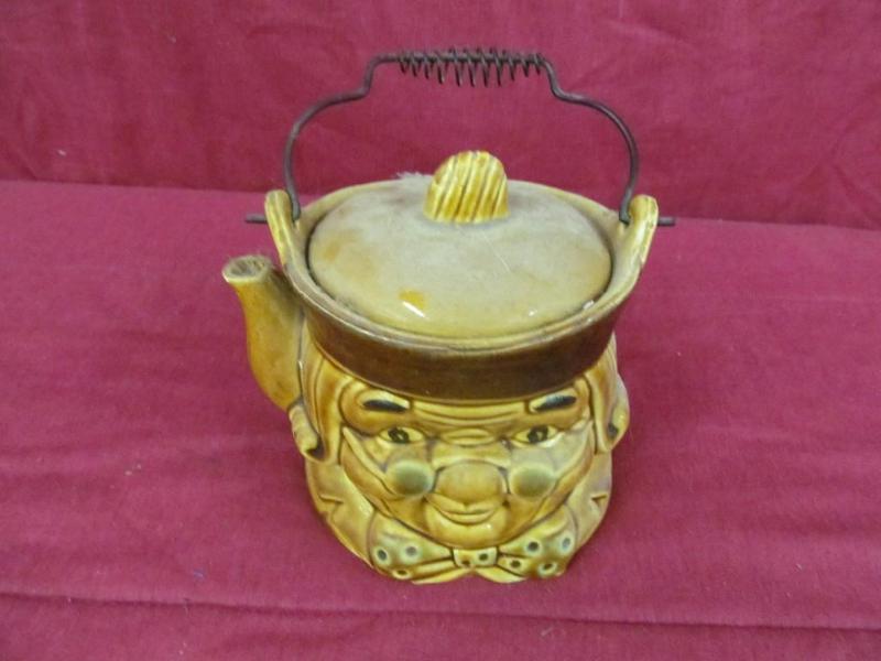 Ceramic Teapot...