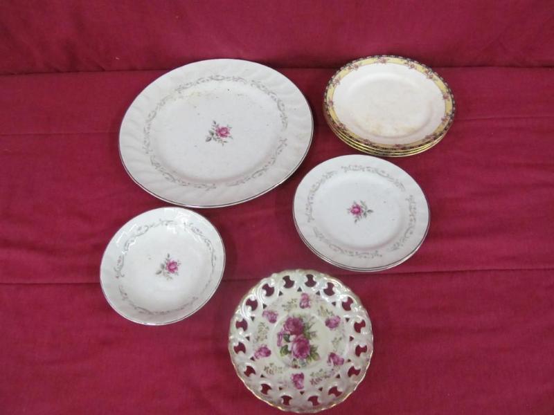 Homer Laughlin Plates, Royal Suirra...