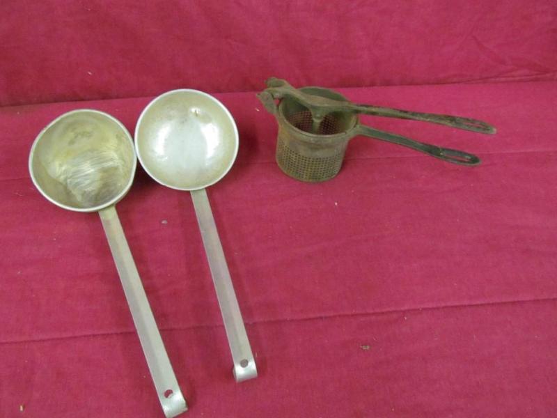 Vintage Ricer and 2 Water Dips...