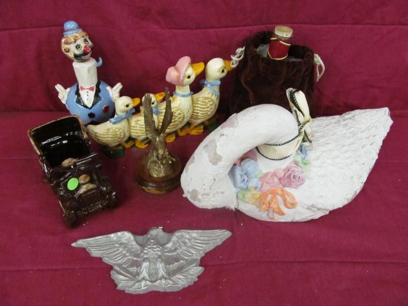 Plaster Goose, Family of Ducks Deco...