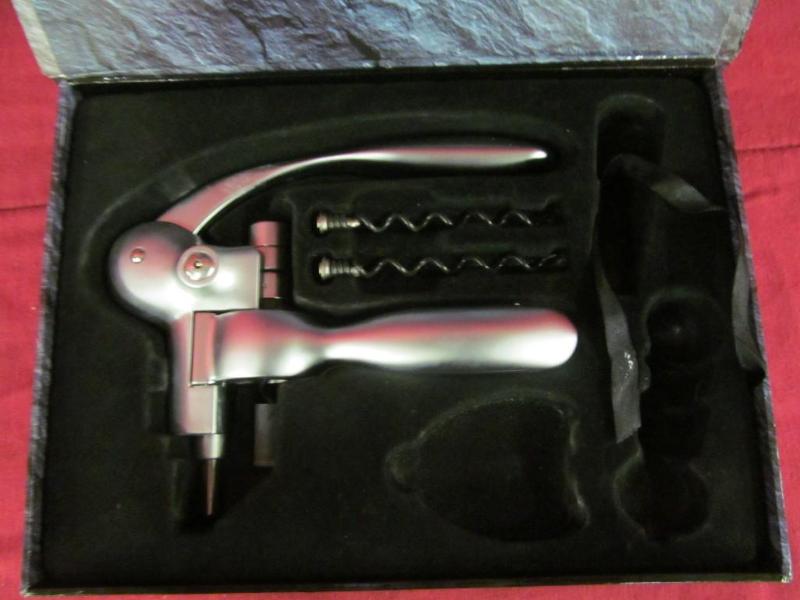Professional Corkscrew in Original ...
