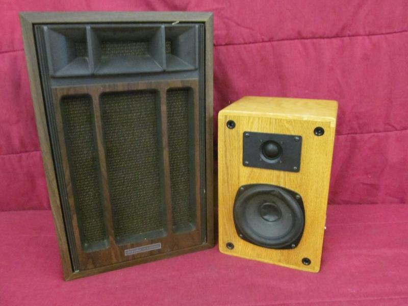 2 Home Stereo Speakers...