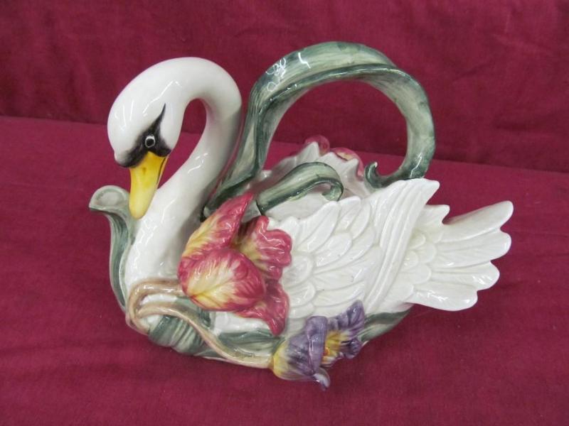 Fitz and Floyd 1995 38 oz Goose Pit...