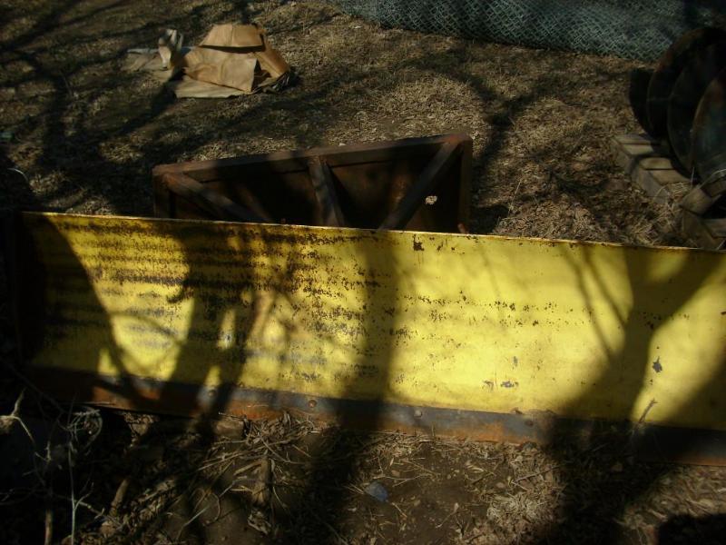 Snowplow blade for skid steer, 90&q...