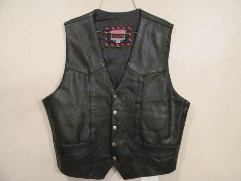 Mans leather vest  XL  Excellent ...