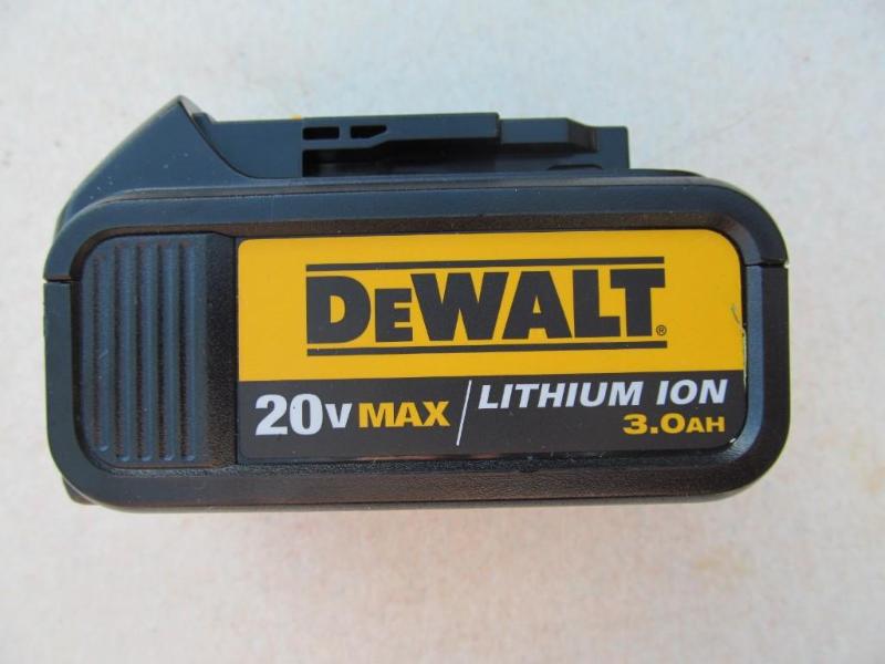 DeWALT...20 vmax&nbspLithium ion b...