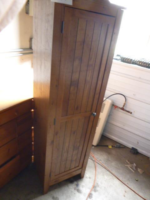Pantry with 4 Shelves 60&quot H X ...