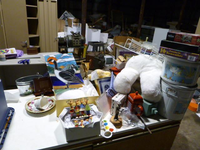 Huge Lot of Miscellaneous Decor...