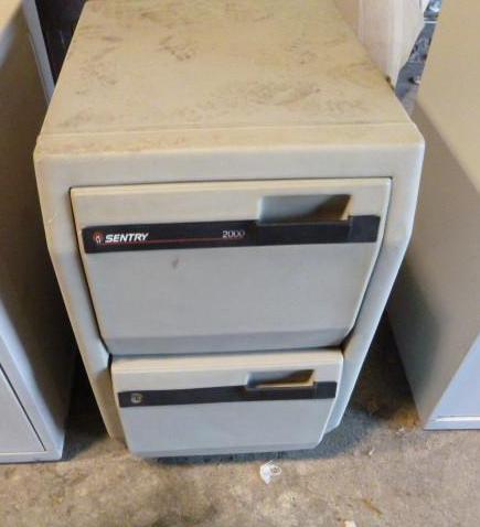 2 Drawer File Cabinet with Keys...