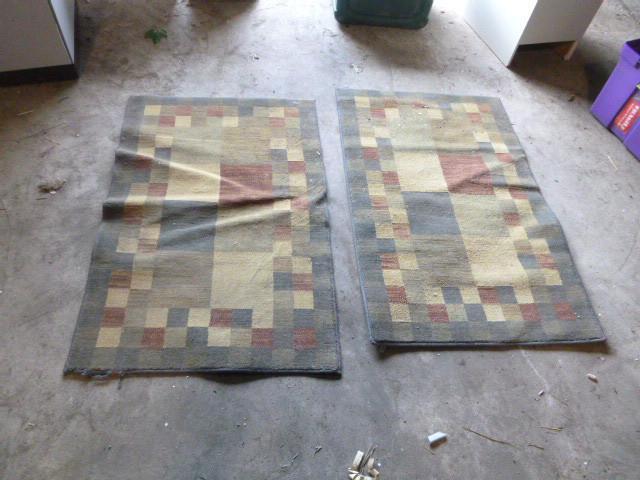 2 Area Rugs 32&quot X 48&quot &nb...