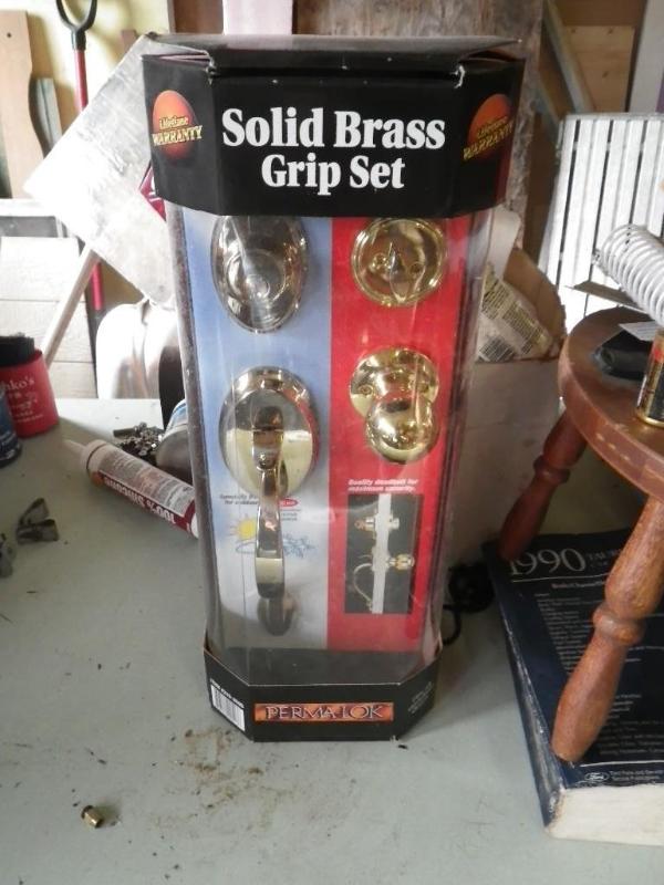 new house lock set...