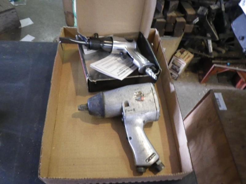 air hammer, like new, impact, needs...