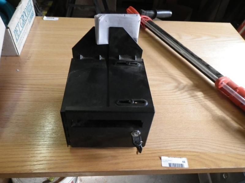 drop box lid with key...