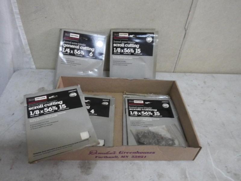 lot 21 image: Band saw blades and chainsaw chain...