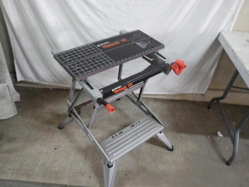 lot 25 image: Black and Decker Workmate 225...