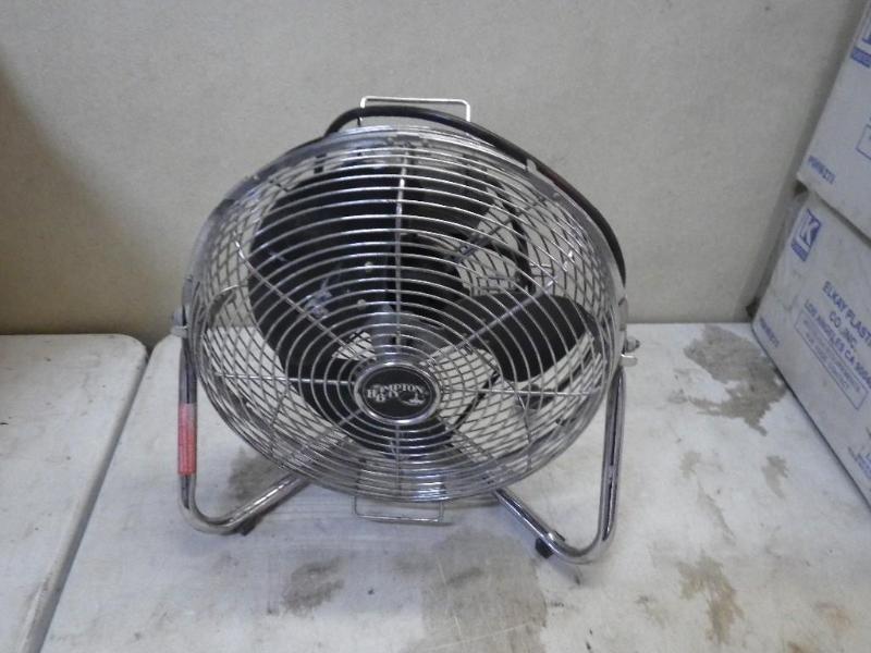 lot 91 image: fan...