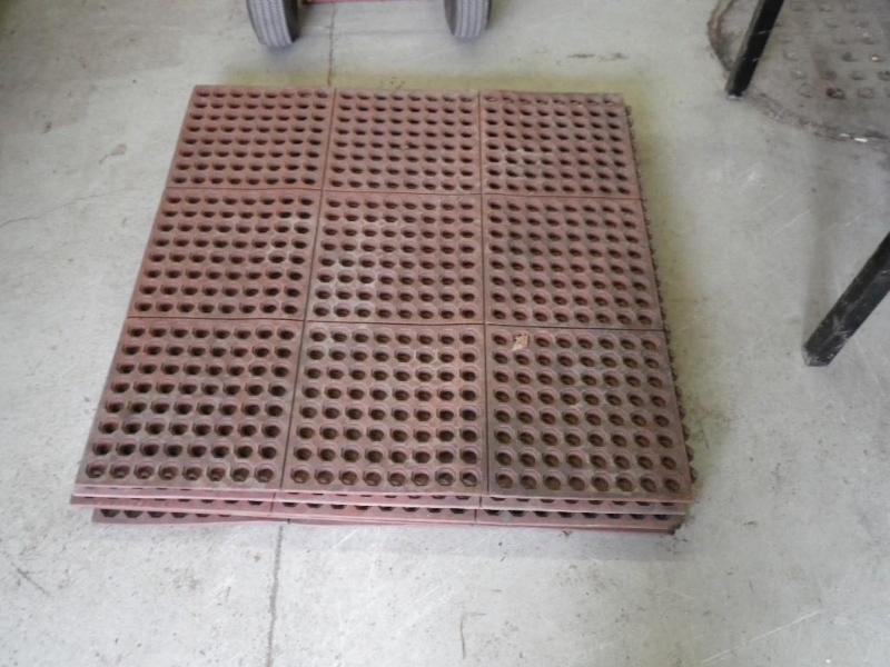 lot 98 image: 6 anti-fatigue mats...