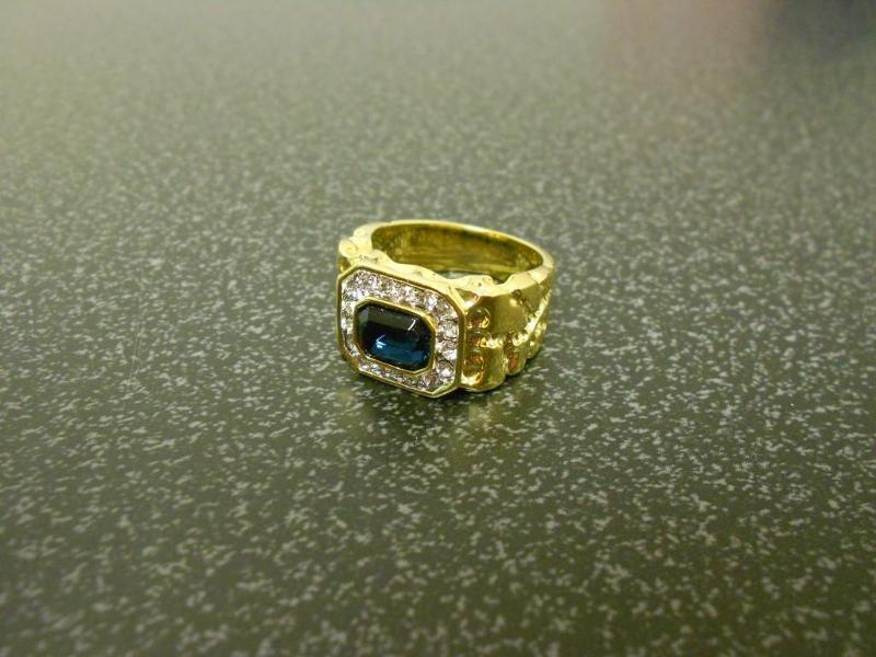 Mens Gold Ring....