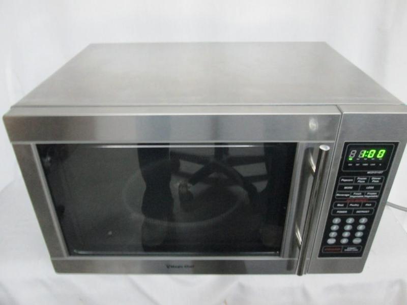 lot 10 image: Microwave